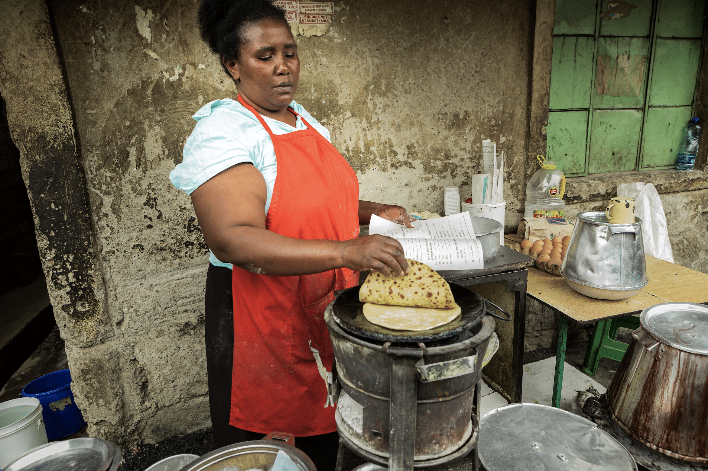Covid lockdowns   just another crisis : the resilience of Nairobi s micro-entrepreneurs